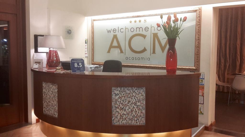 Acasamia Welchome Hotel Ріміні Екстер'єр фото